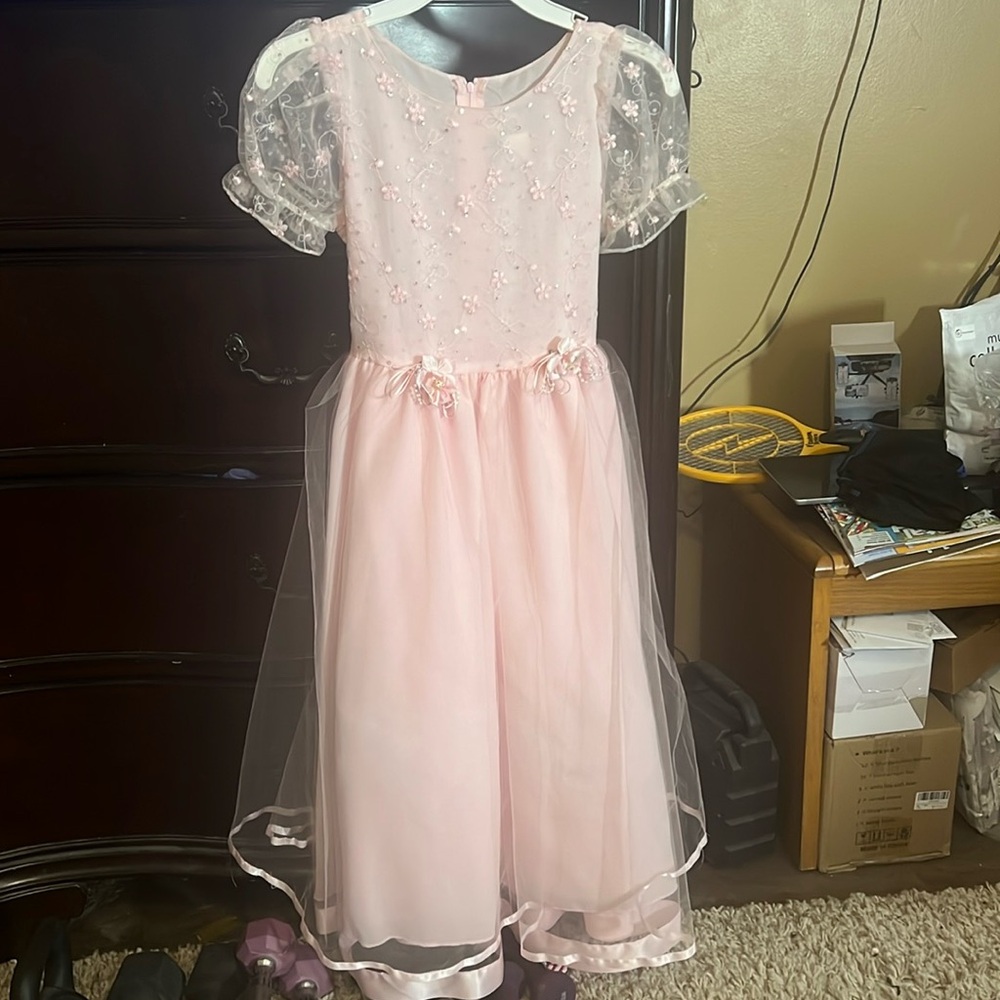 Beautiful girls dress in a size 12.....